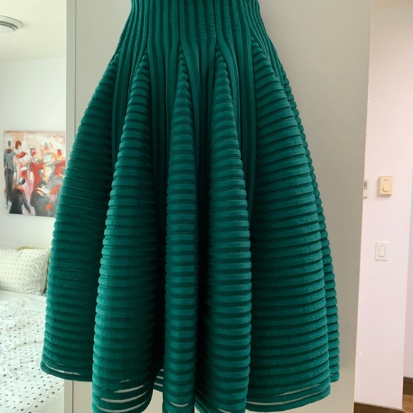 MAJE Green pleated skirt in Neoprene FR 34 / US 2 - Picture 5 of 15